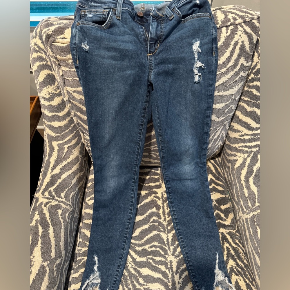 Joe’s Skinny ankle jeans size 26 true to size